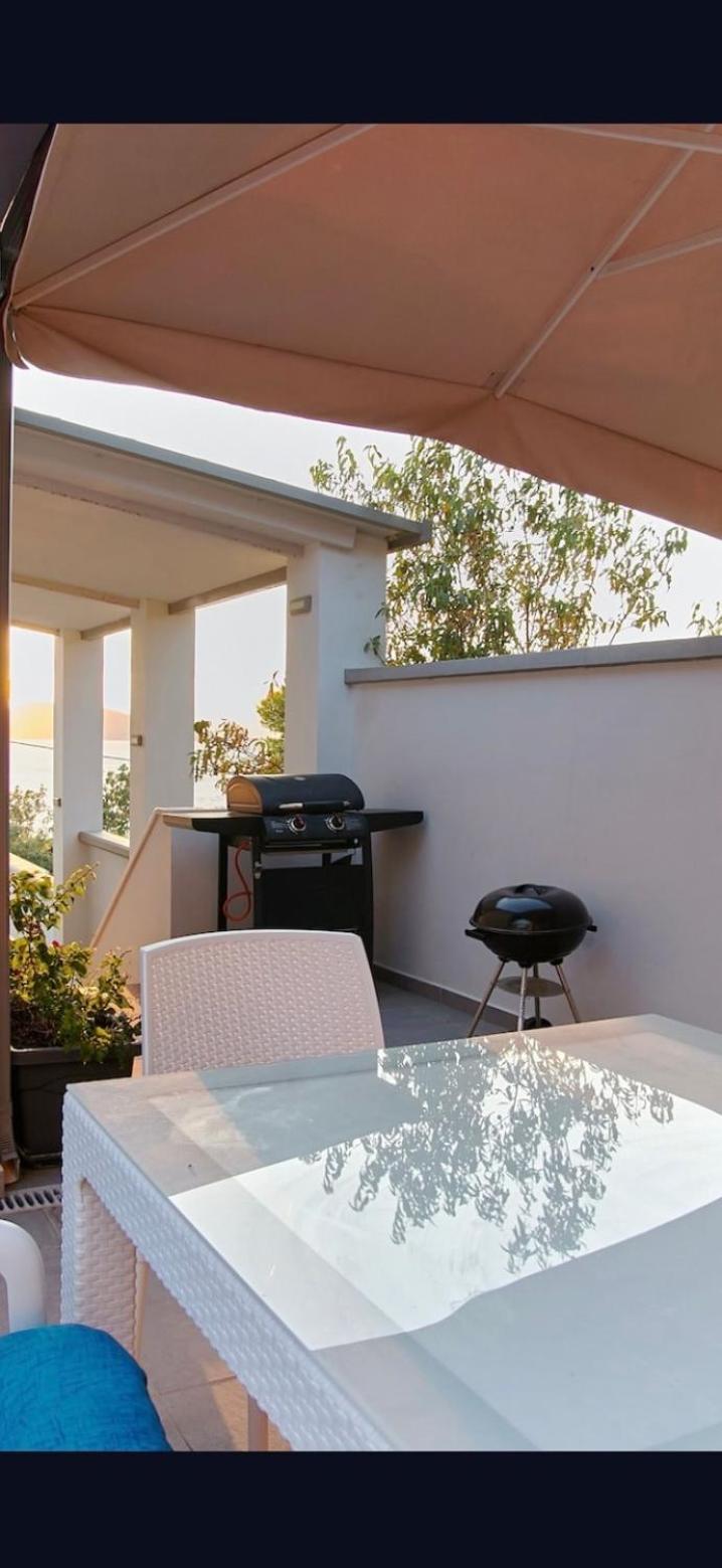 The Bordeaux Door Villa Aegina Екстериор снимка